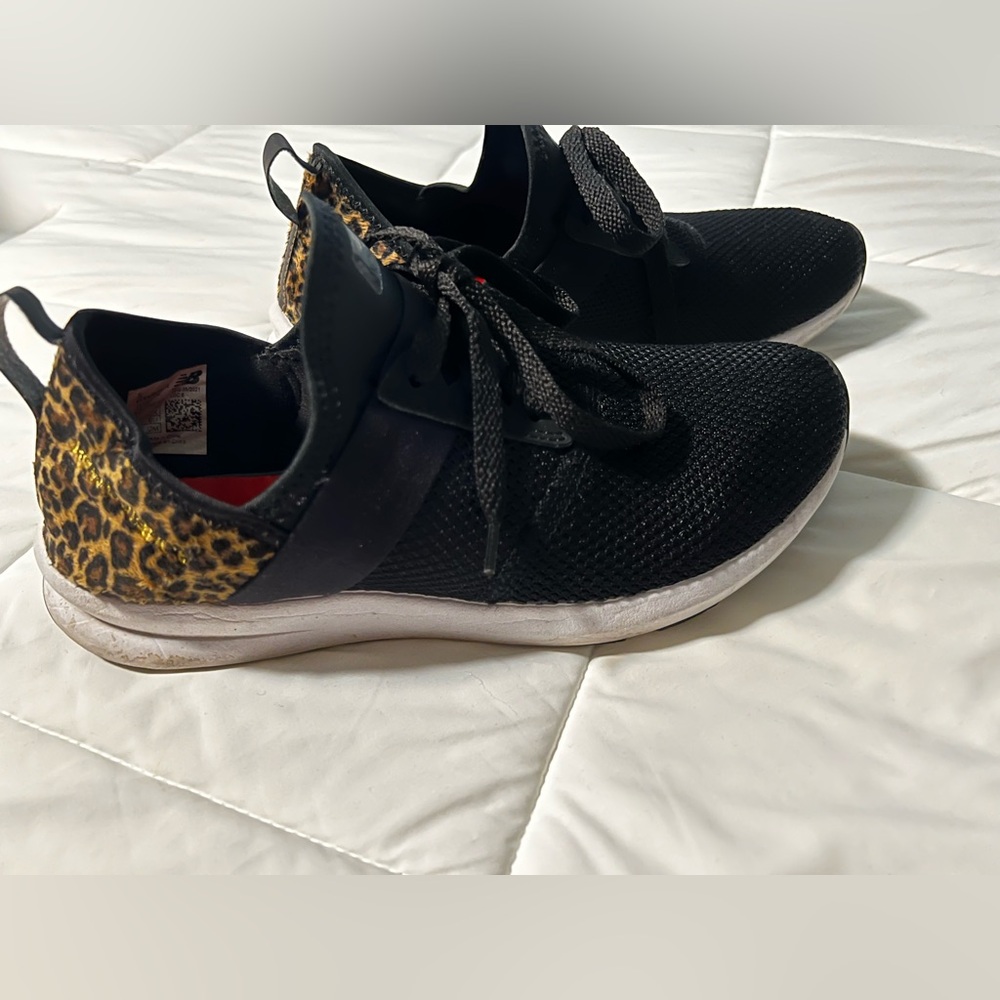 Stylish Black and Leopard Print Women's Sneakers